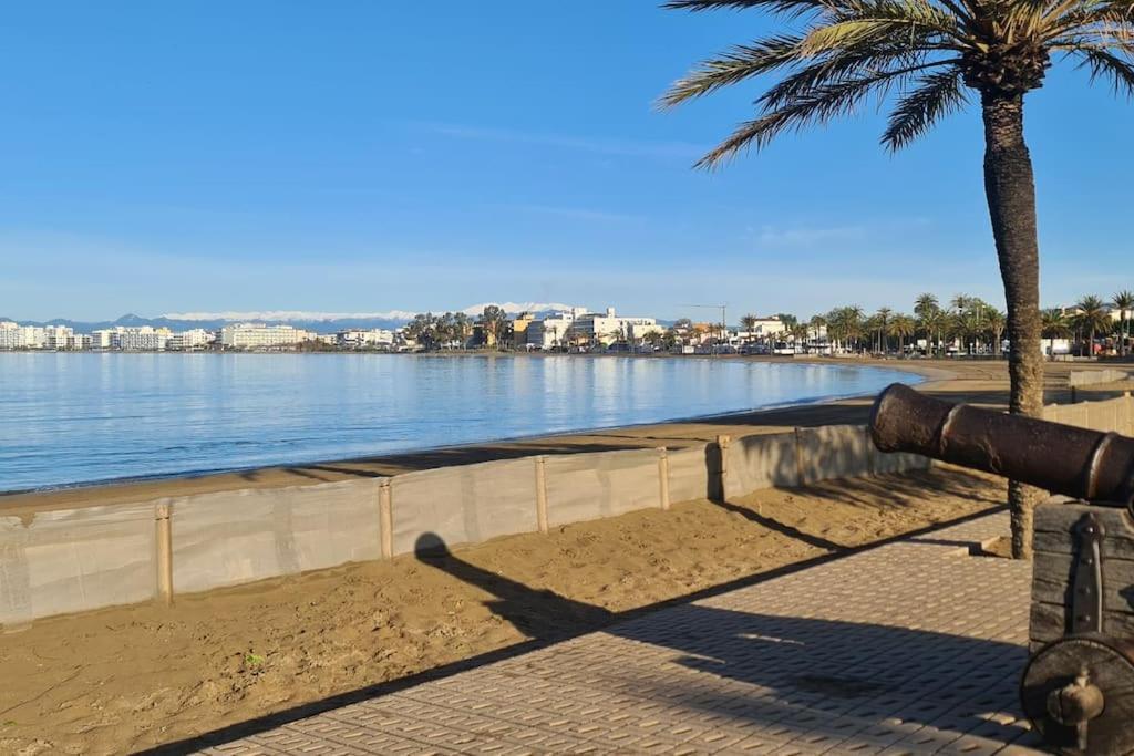 Sunsetmare Vacational Apartment Roses Exterior foto